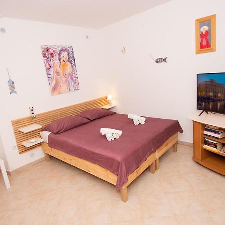 Apartamento Frankie Piran Exterior foto
