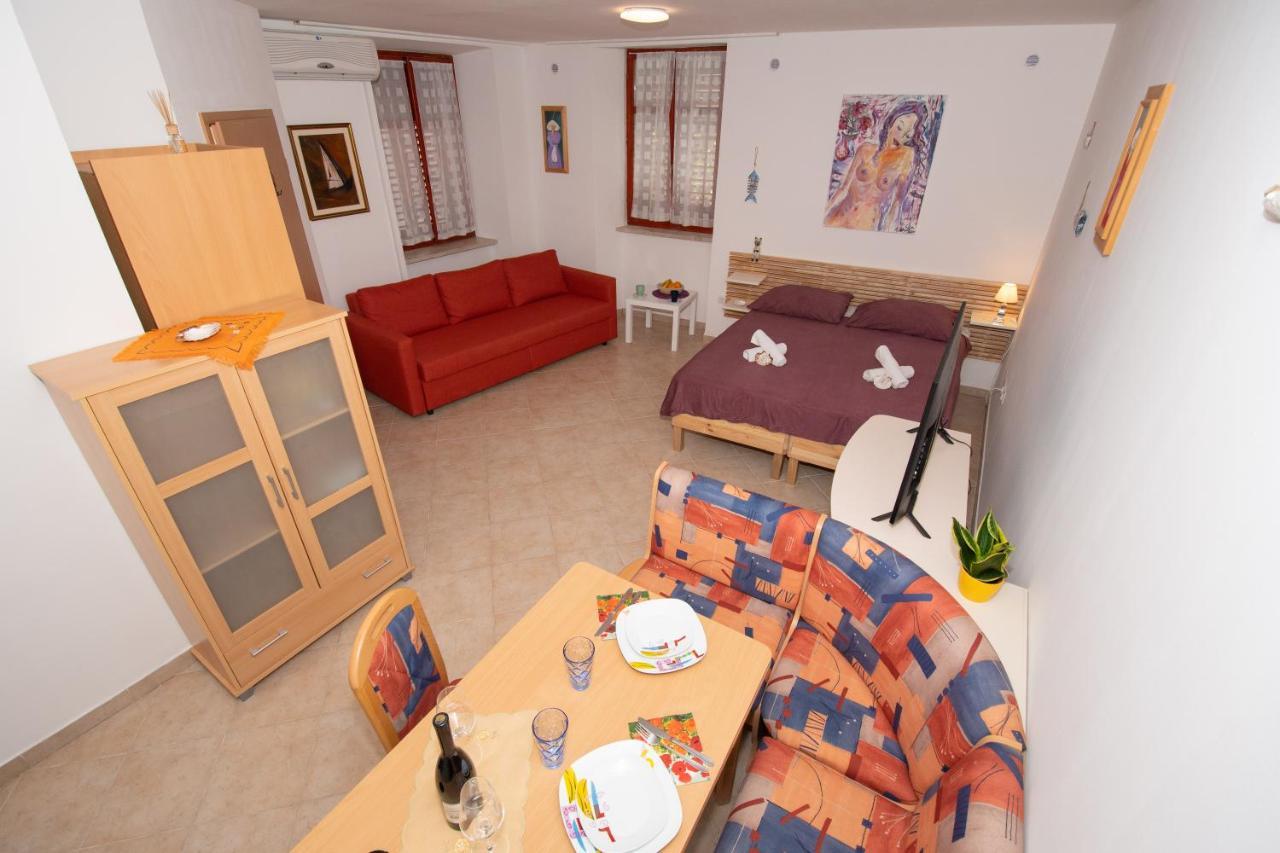 Apartamento Frankie Piran Exterior foto